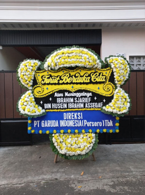 Papan Bunga Duka di Padang Jaya